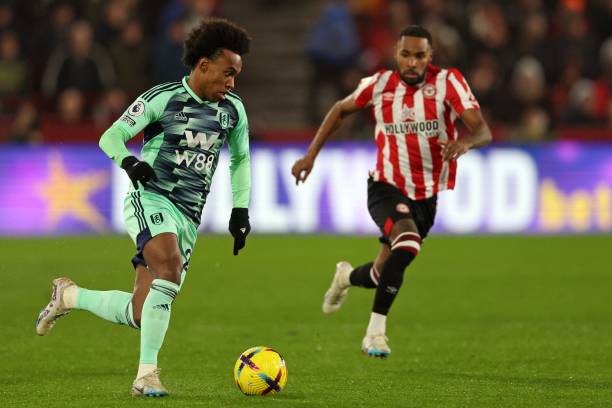 而拉菲尼亚 而拉菲尼亚